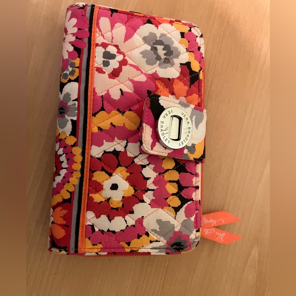 Vera Bradley woman's wallet